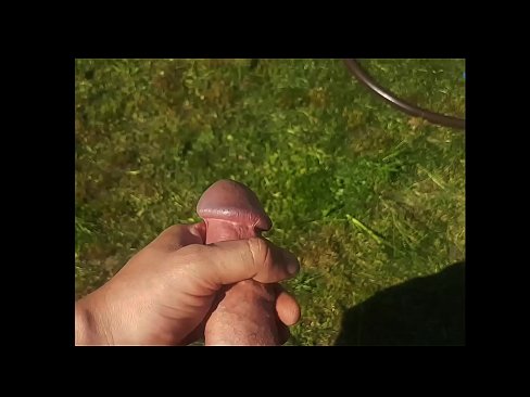 ❤️ Heit týpa lætur bleiku kisuna sína helvíti og kemur með sprautu í sumargarði ❌ Klám á klám is.nicepornphotos.ru ️❤
